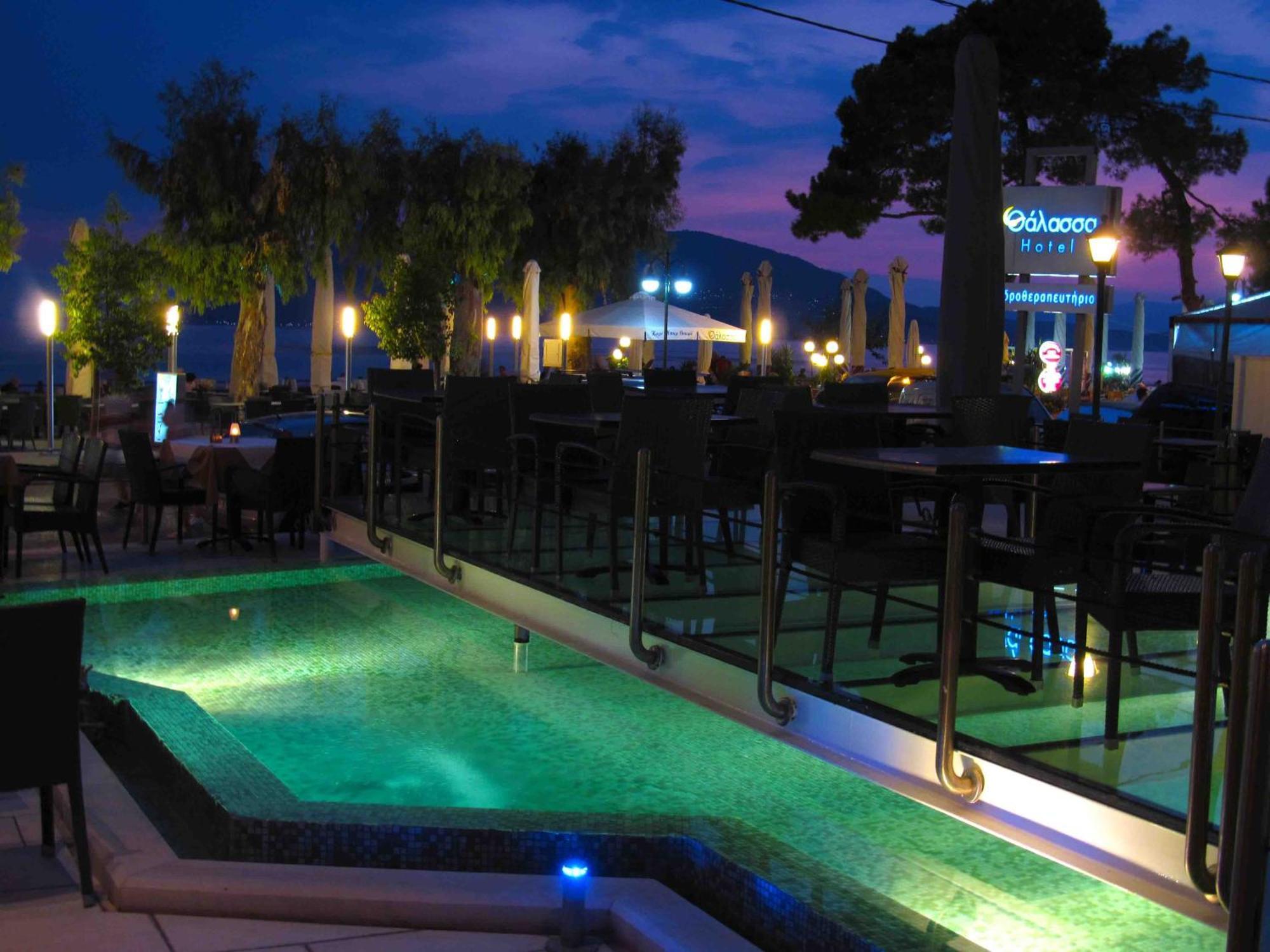 Thalassa Hotel Loutra Edipsou  Exterior photo